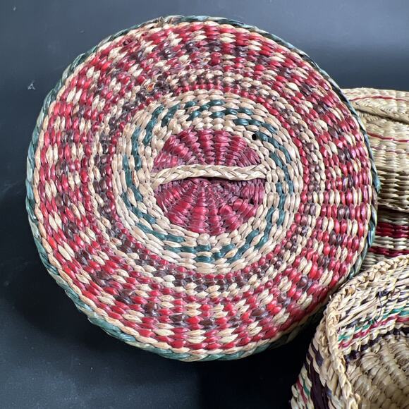 VTG Colored Sweetgrass Baskets Set of 3 w/Lids Tight Weave Boho Natural Decor - Picture 3 of 11